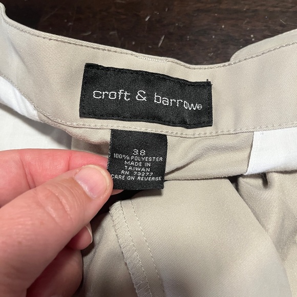 Set of Four Men's Casual Shorts in Blue, Green, Beige, and Cream All Size 38 - Picture 6 of 7